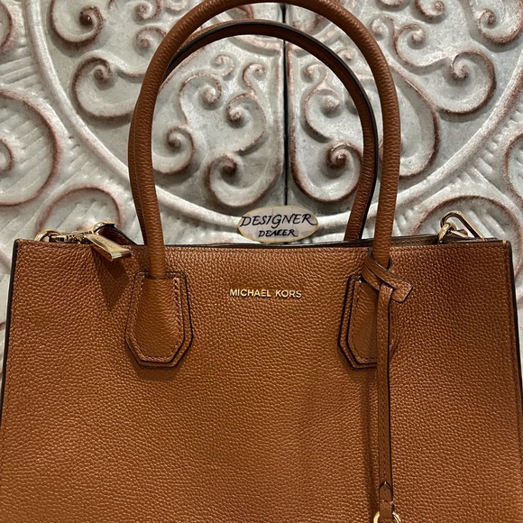 Authentic Michael KORS Mercer Luggage Brown Leather Satchel Crossbody GUC! - Picture 2 of 13